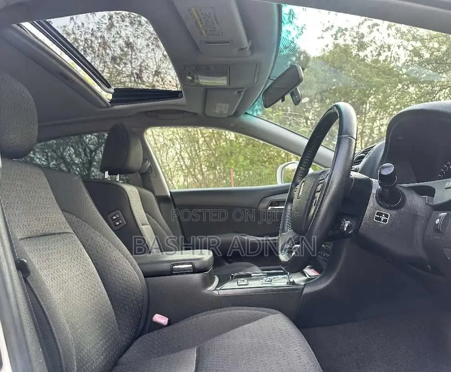 Toyota Crown 2008 Pearl