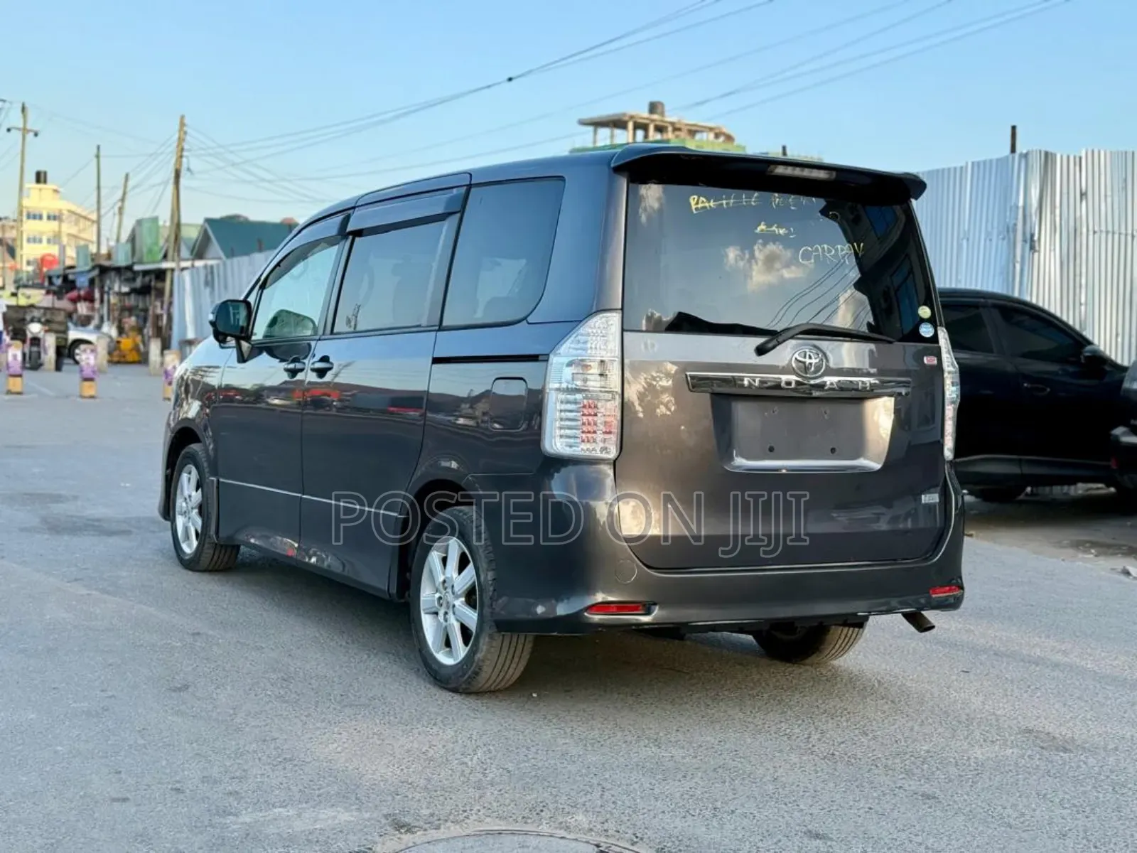 Toyota Noah 2007 Gray