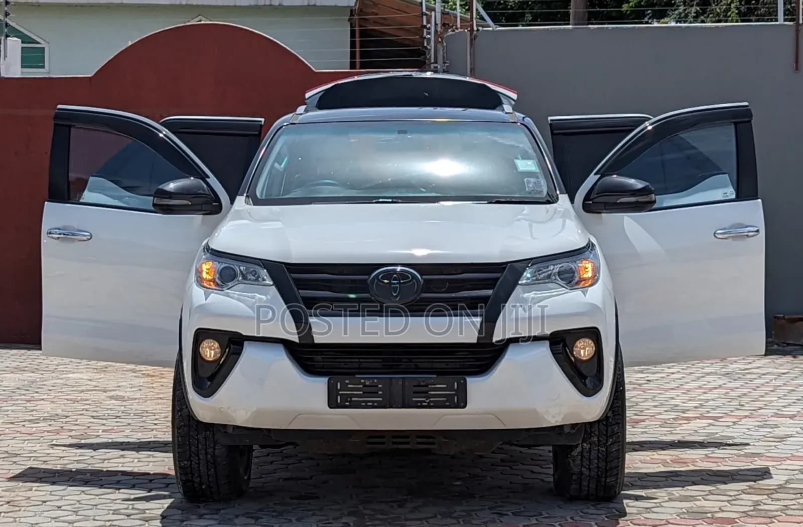 Toyota Fortuner 2019 White