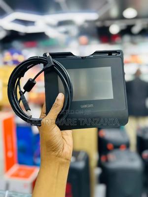 Wacom Stu-540 Signature Pad, for Handwritten Electronic Signatures for ...