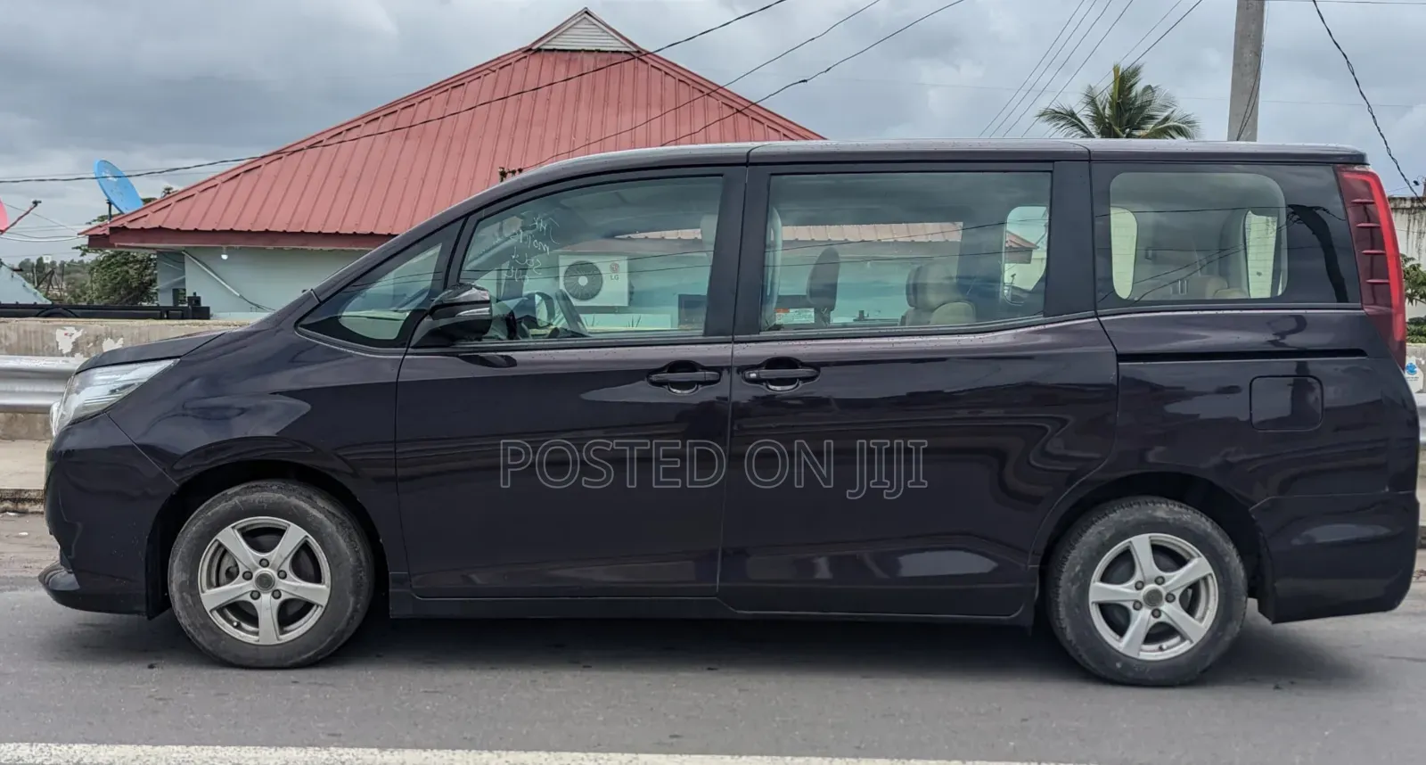 Toyota Noah 2016 Gray