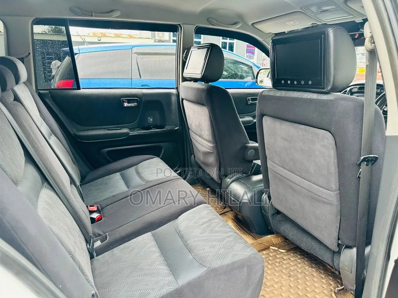 Toyota Kluger 2004 White
