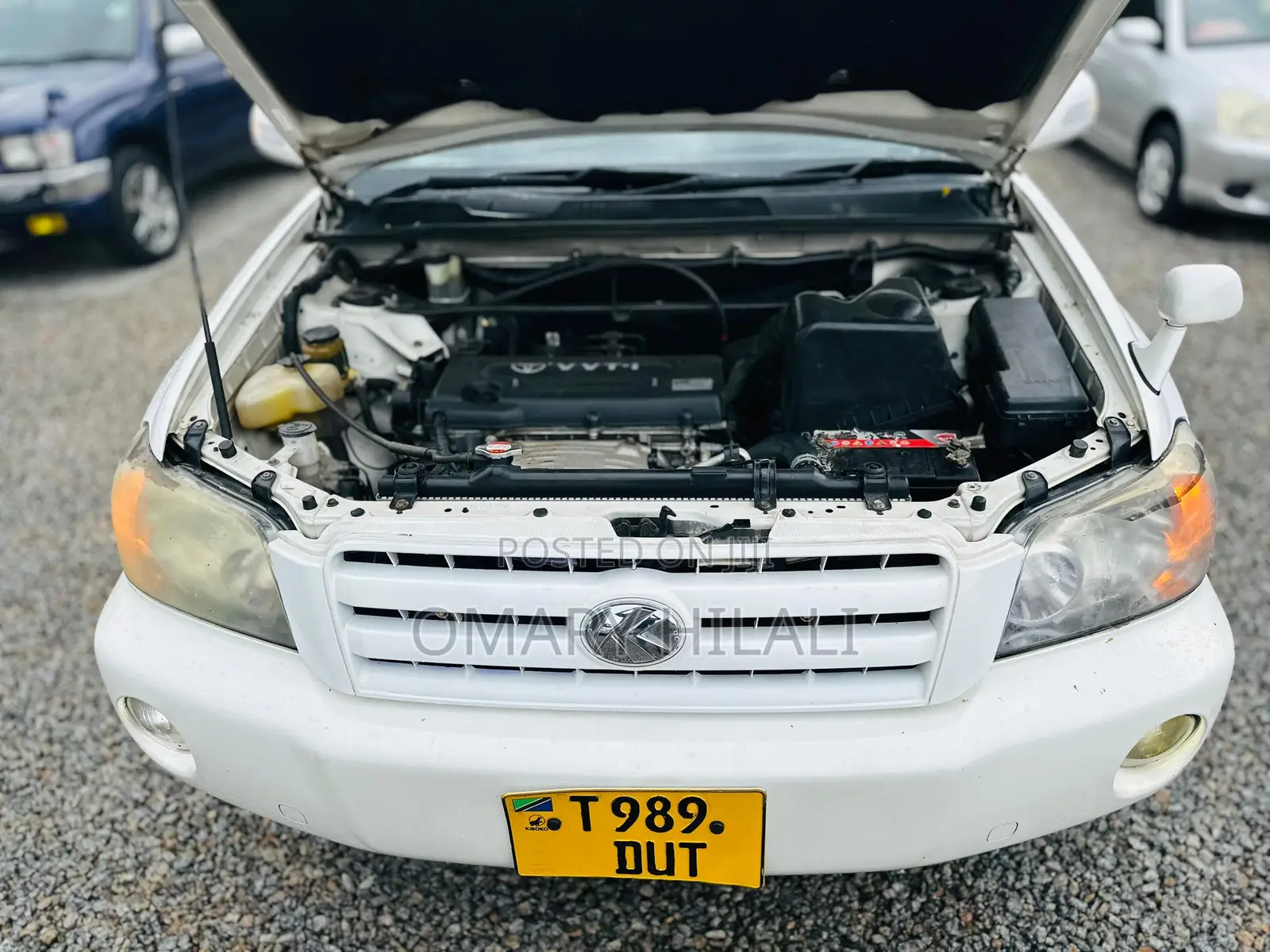 Toyota Kluger 2004 White