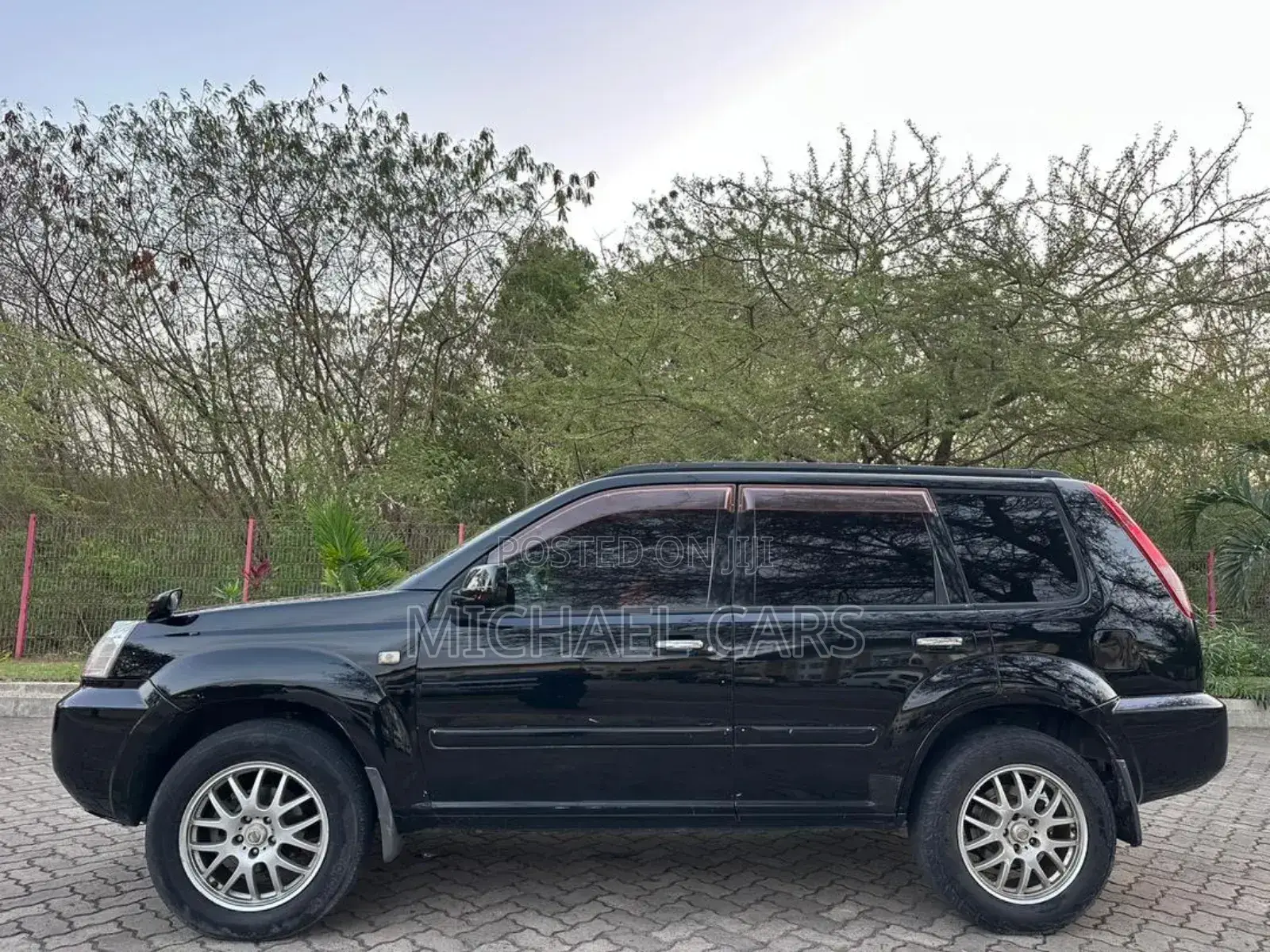 Nissan X-Trail 2.0 2007 Black