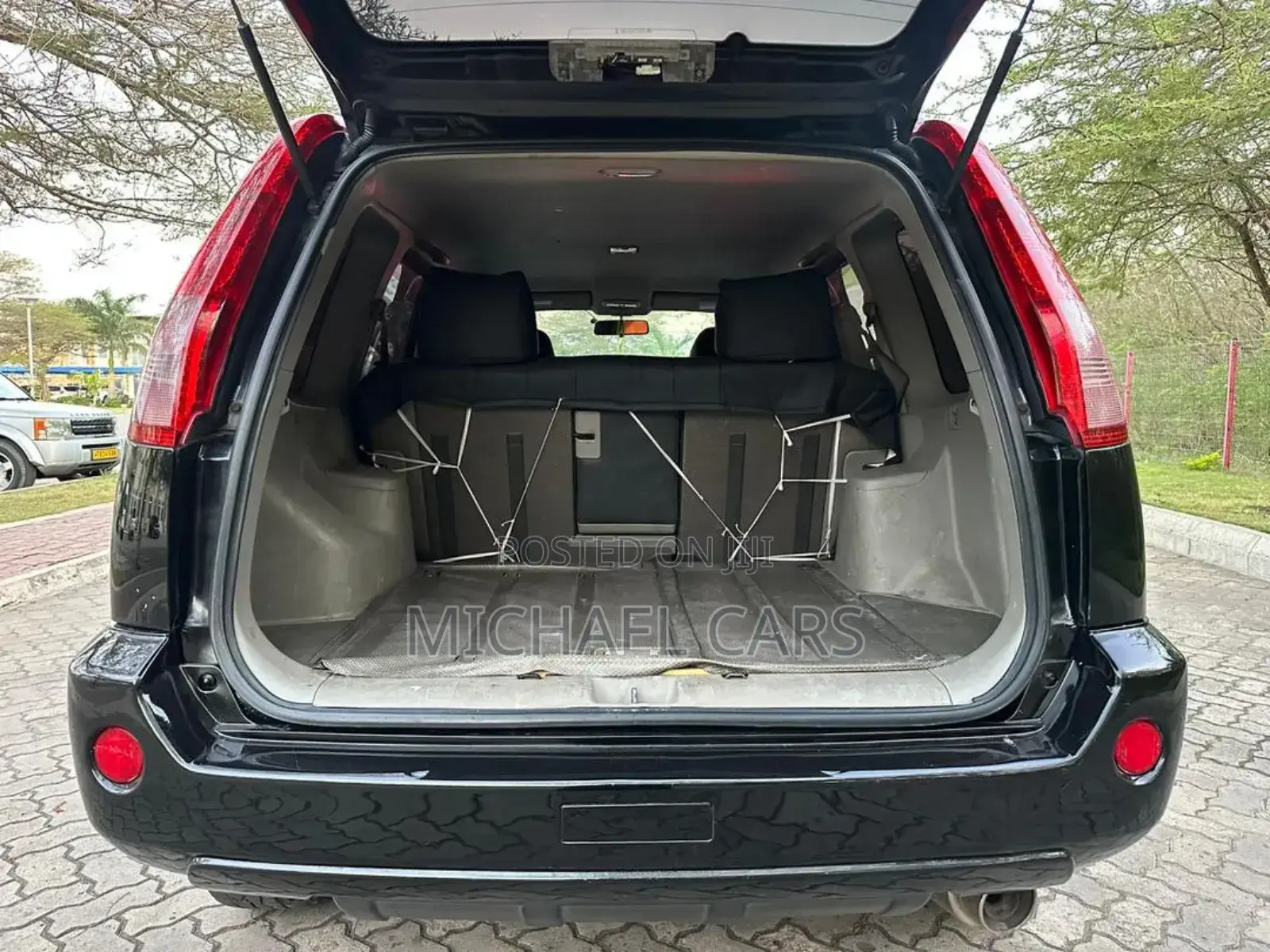 Nissan X-Trail 2.0 2007 Black