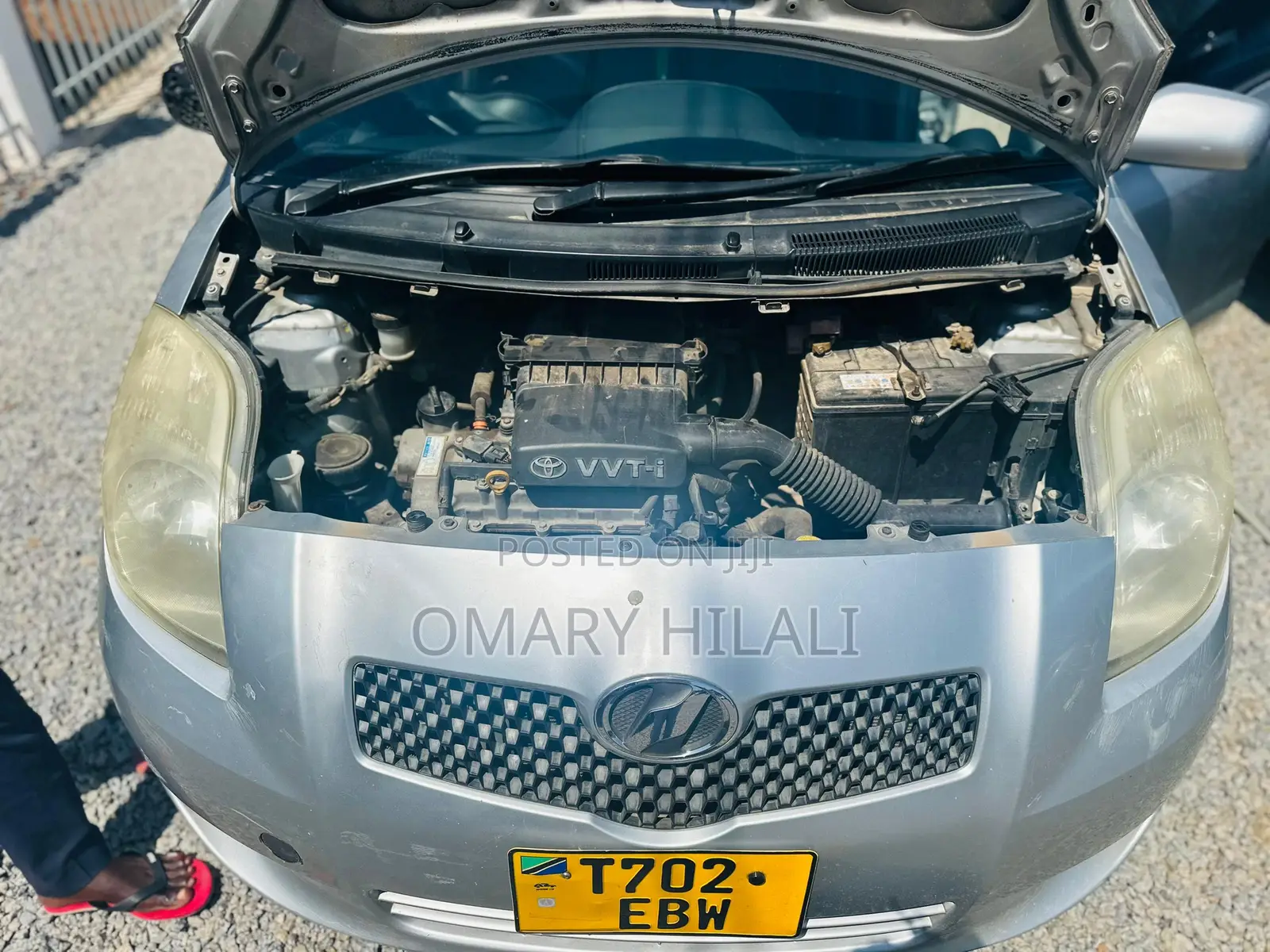 Toyota Vitz 2005 Silver
