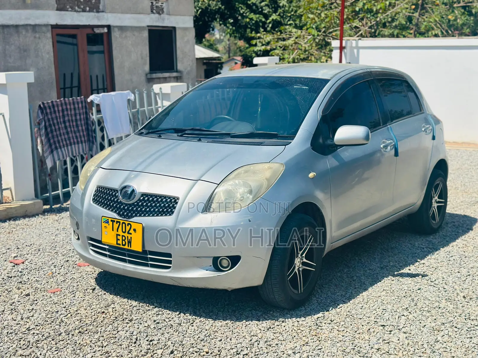 Toyota Vitz 2005 Silver
