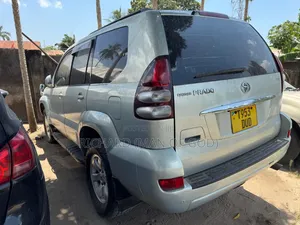 Toyota Land Cruiser Prado 2005 Silver