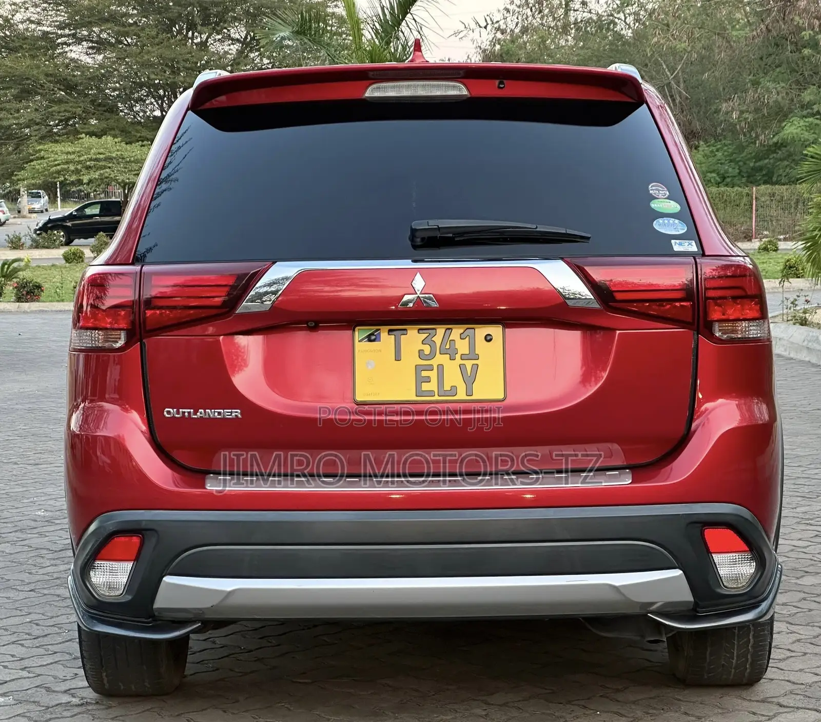 Mitsubishi Outlander 2017 Red