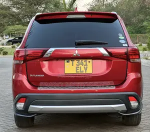 Mitsubishi Outlander 2017 Red