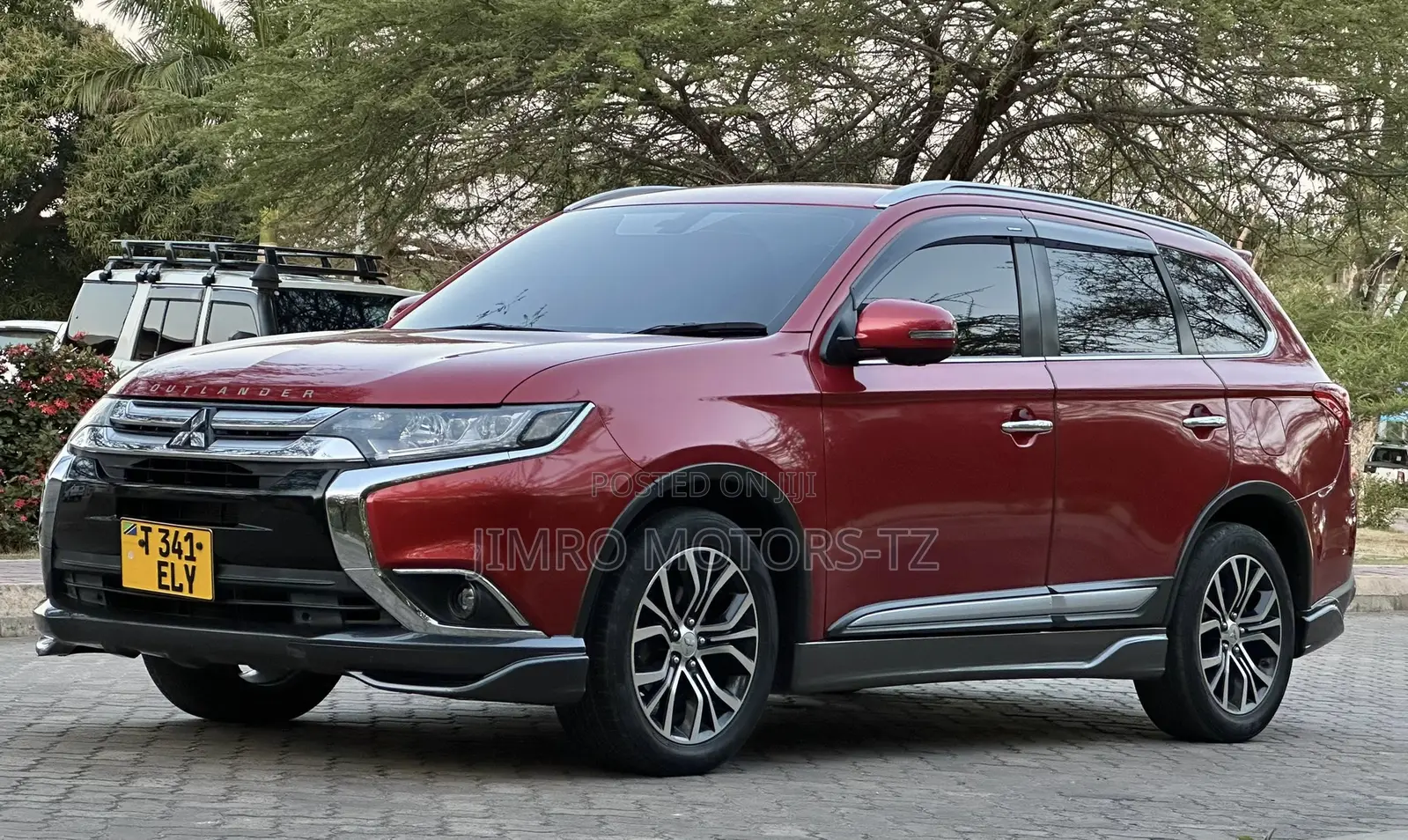Mitsubishi Outlander 2017 Red