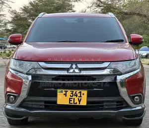 Mitsubishi Outlander 2017 Red