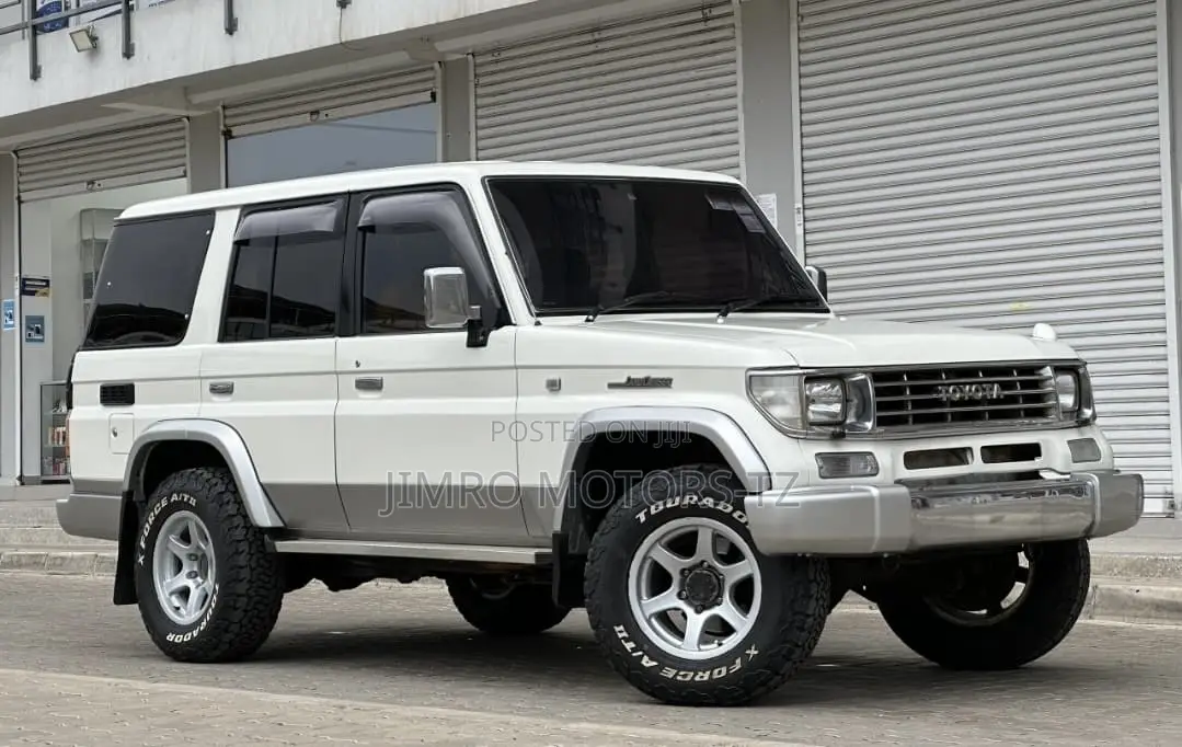 Toyota Land Cruiser Prado 2001 White