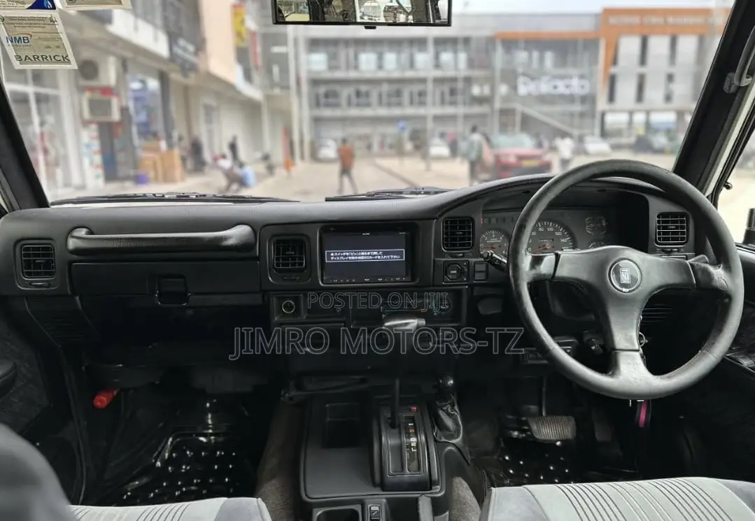 Toyota Land Cruiser Prado 2001 White