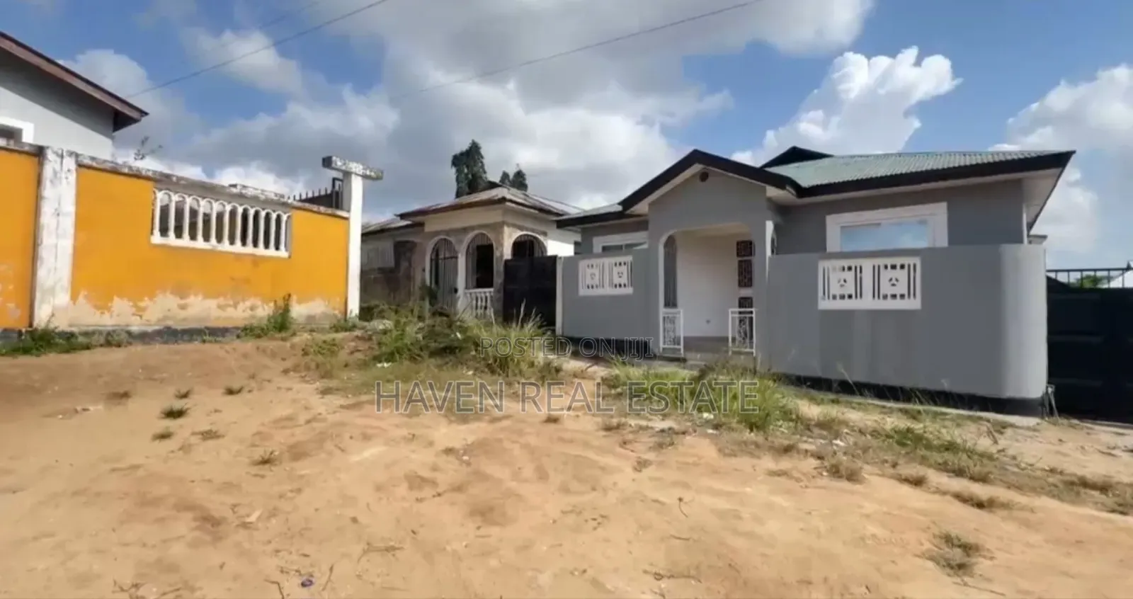 Kiwanja Kinauzwa Makongo CCM