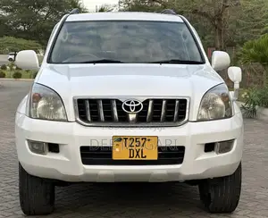 Toyota Land Cruiser Prado 2006 White