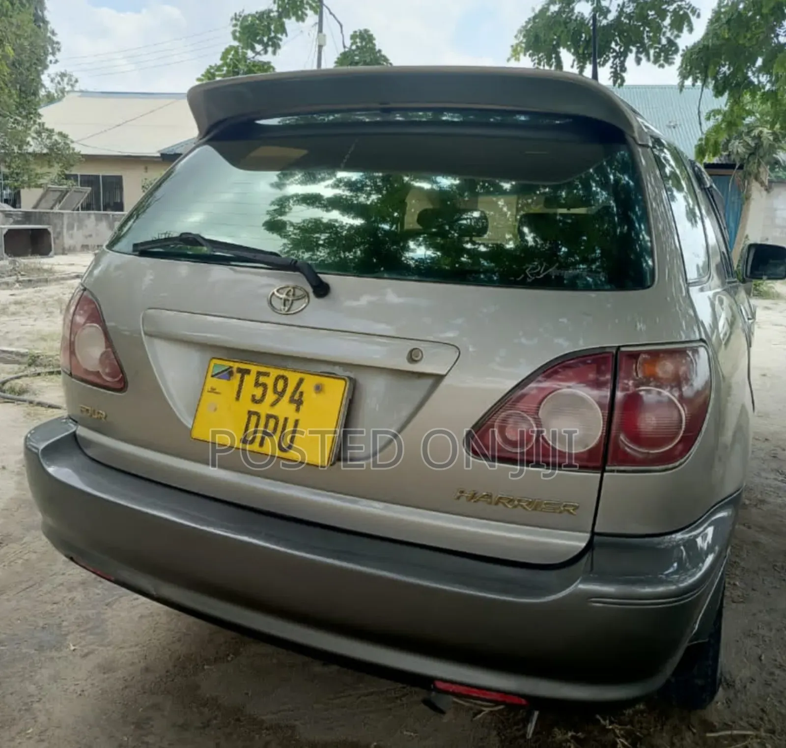 Toyota Harrier 1998 Gold