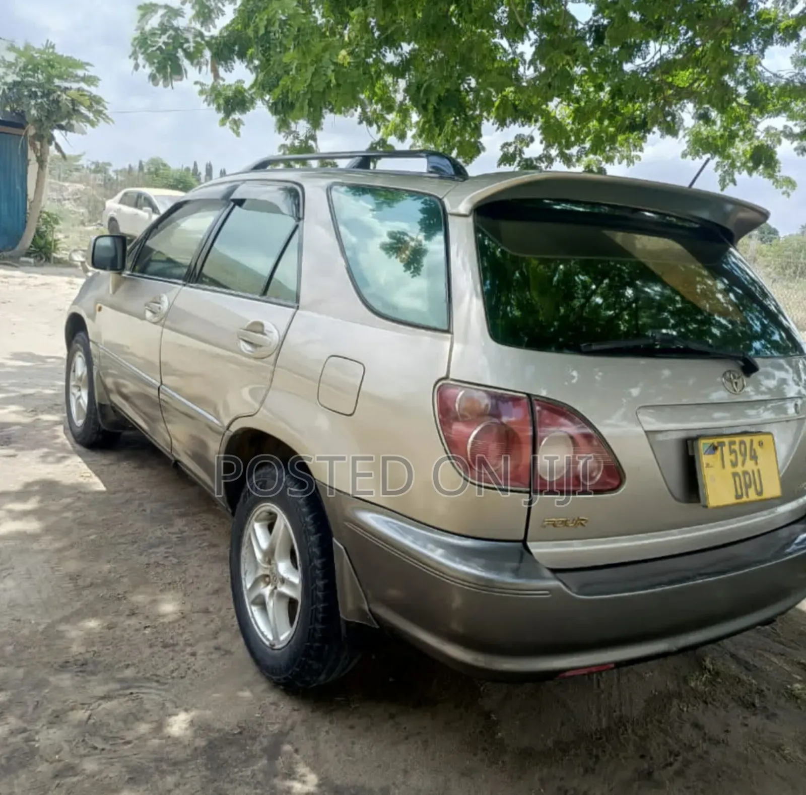 Toyota Harrier 1998 Gold