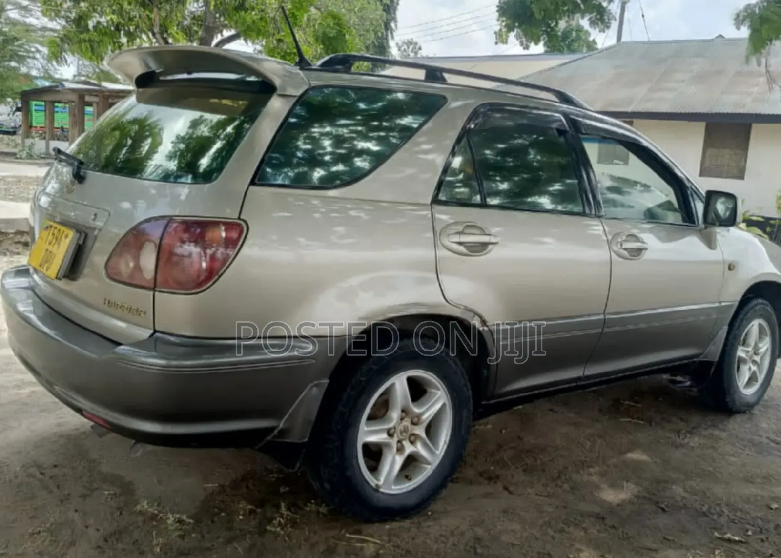 Toyota Harrier 1998 Gold