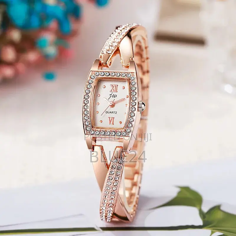 New Bracelet Women Quartz Watch Fashion Diamond Studded Women's Gift