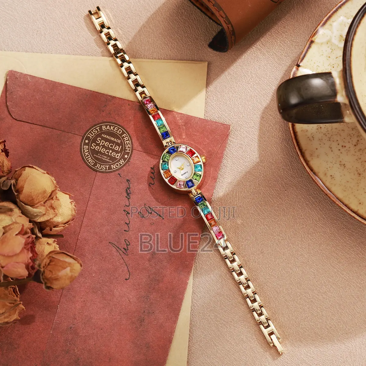 1pc Women Retro Quartz Watch Elegant Ladies-Style Colorful Diamond