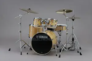 ``Yamaha Drums 5 Pieces`