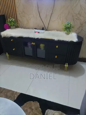 Tv Stand Ya Kisasa Futi 6 Black Color