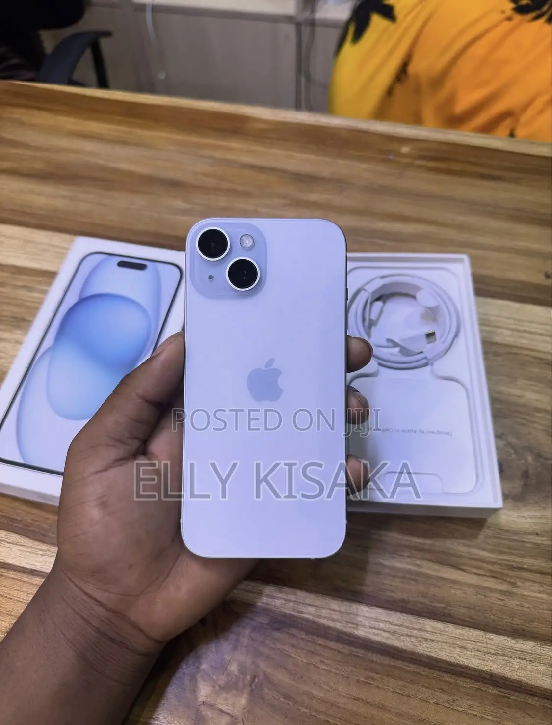 New Apple iPhone 15 128 GB White