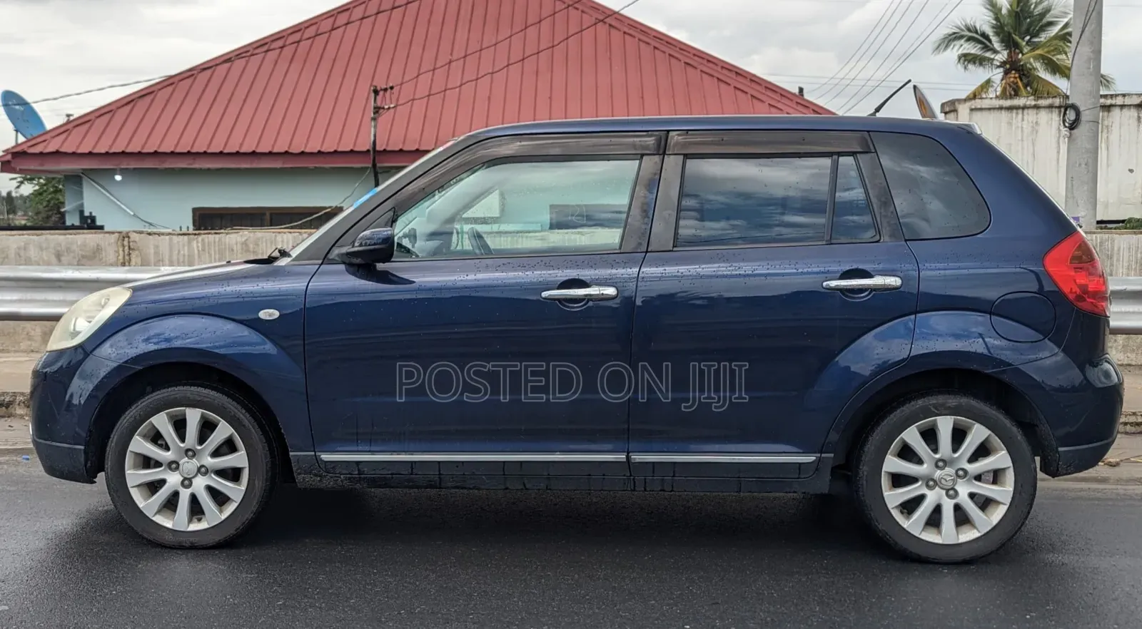 Mazda Verisa 2010 Blue