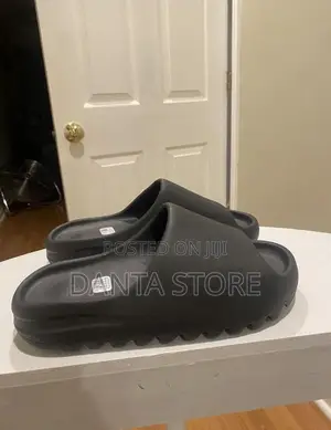 Yeezy Crocs Unisex
