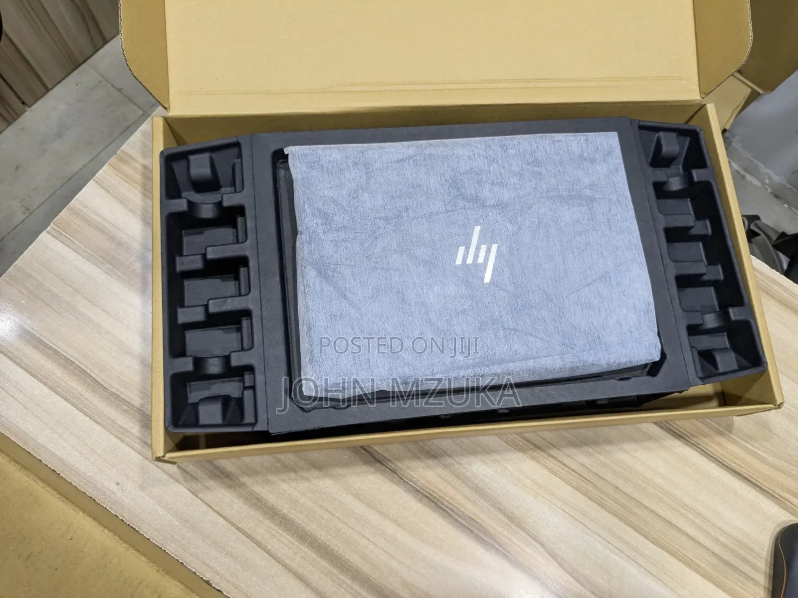 New Laptop HP Envy 13t 16GB Intel Core I7 SSD 512GB