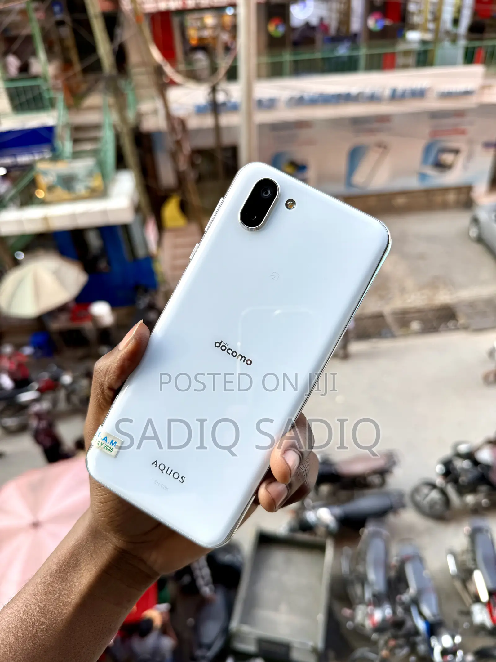 Sharp Aquos R2 64 GB White