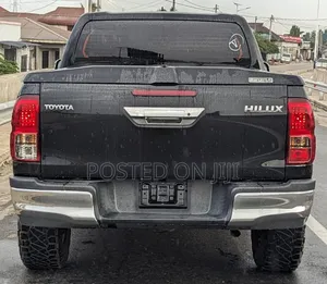 Toyota Hilux 2018 Black