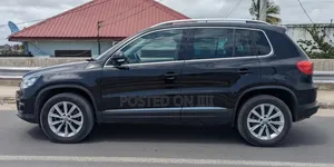 Volkswagen Tiguan 2011 Black