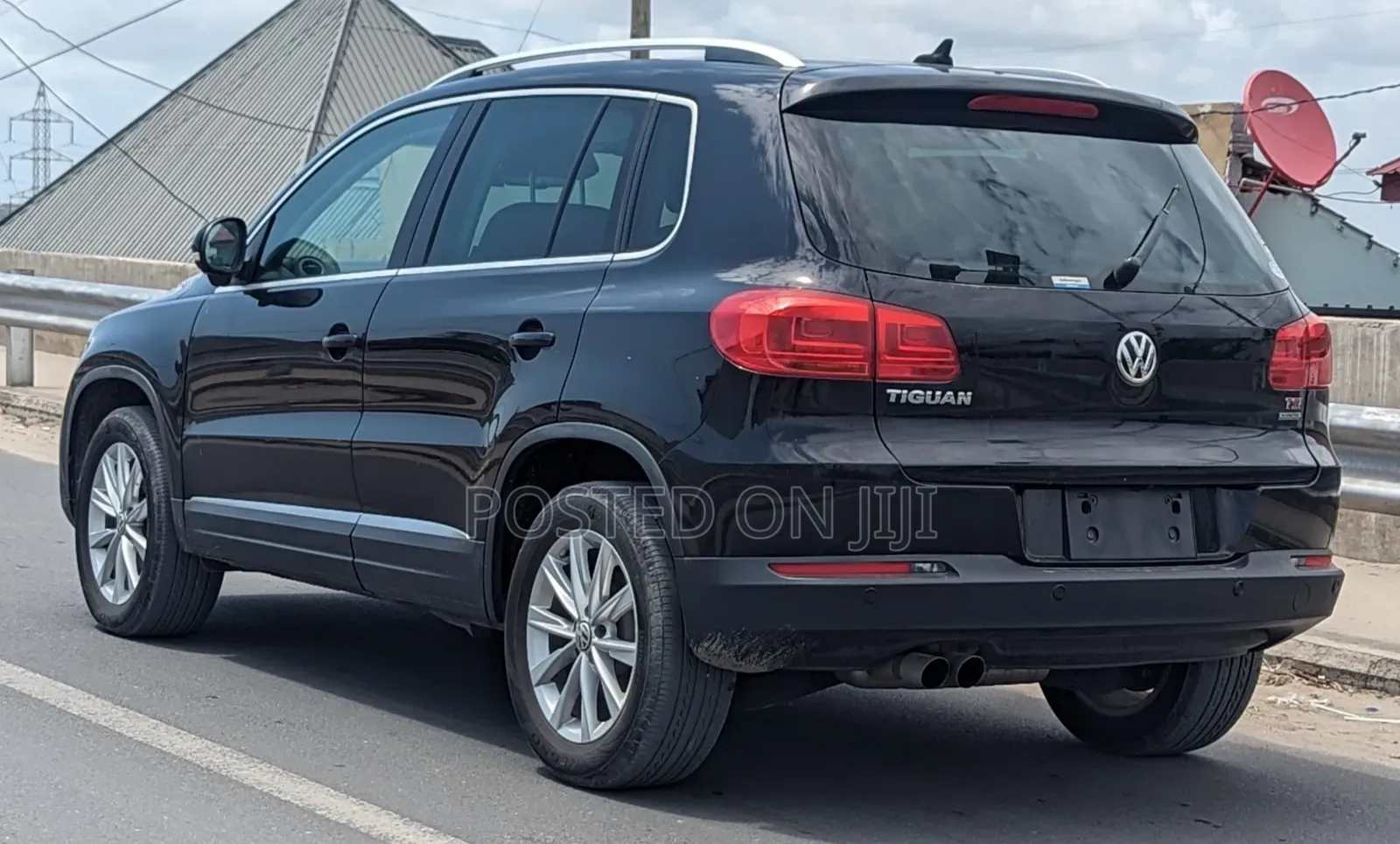 Volkswagen Tiguan 2011 Black