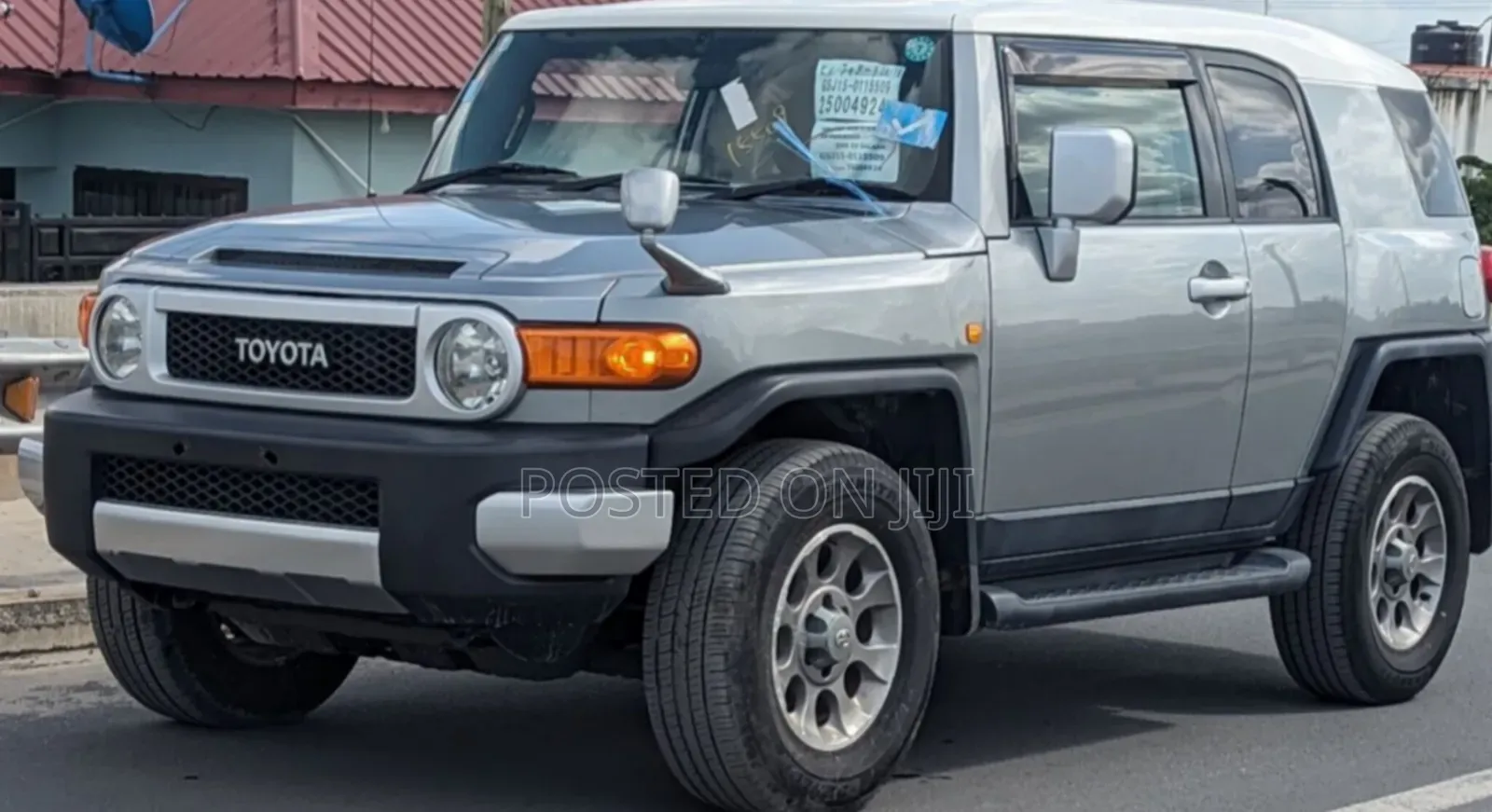 Toyota FJ Cruiser 2011 Silver