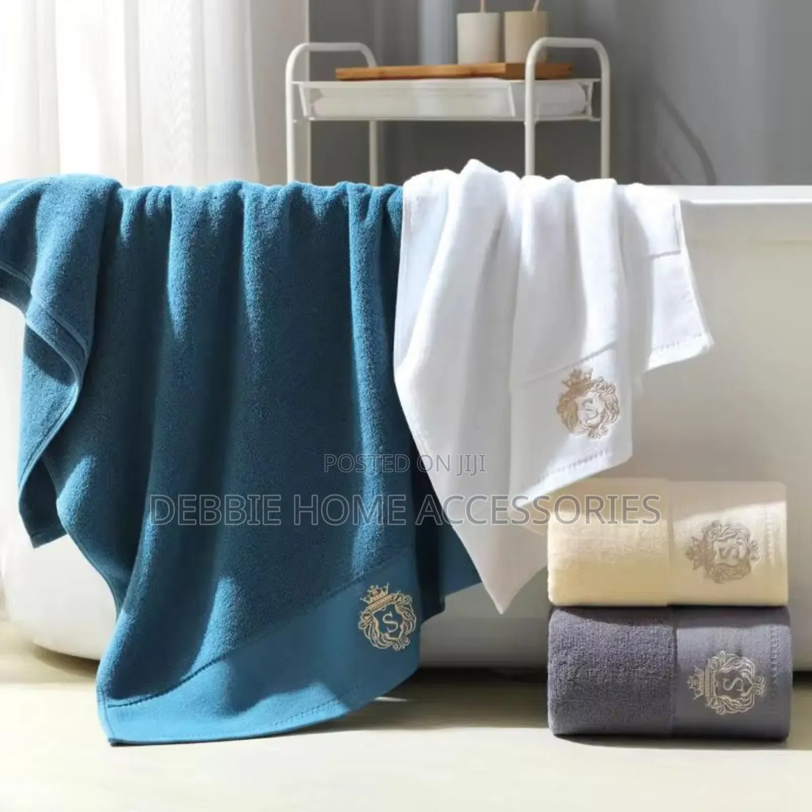 Stack of Towels (S-Towel Size 80*160cm)