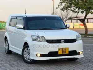 Toyota Corolla Rumion 2010 White
