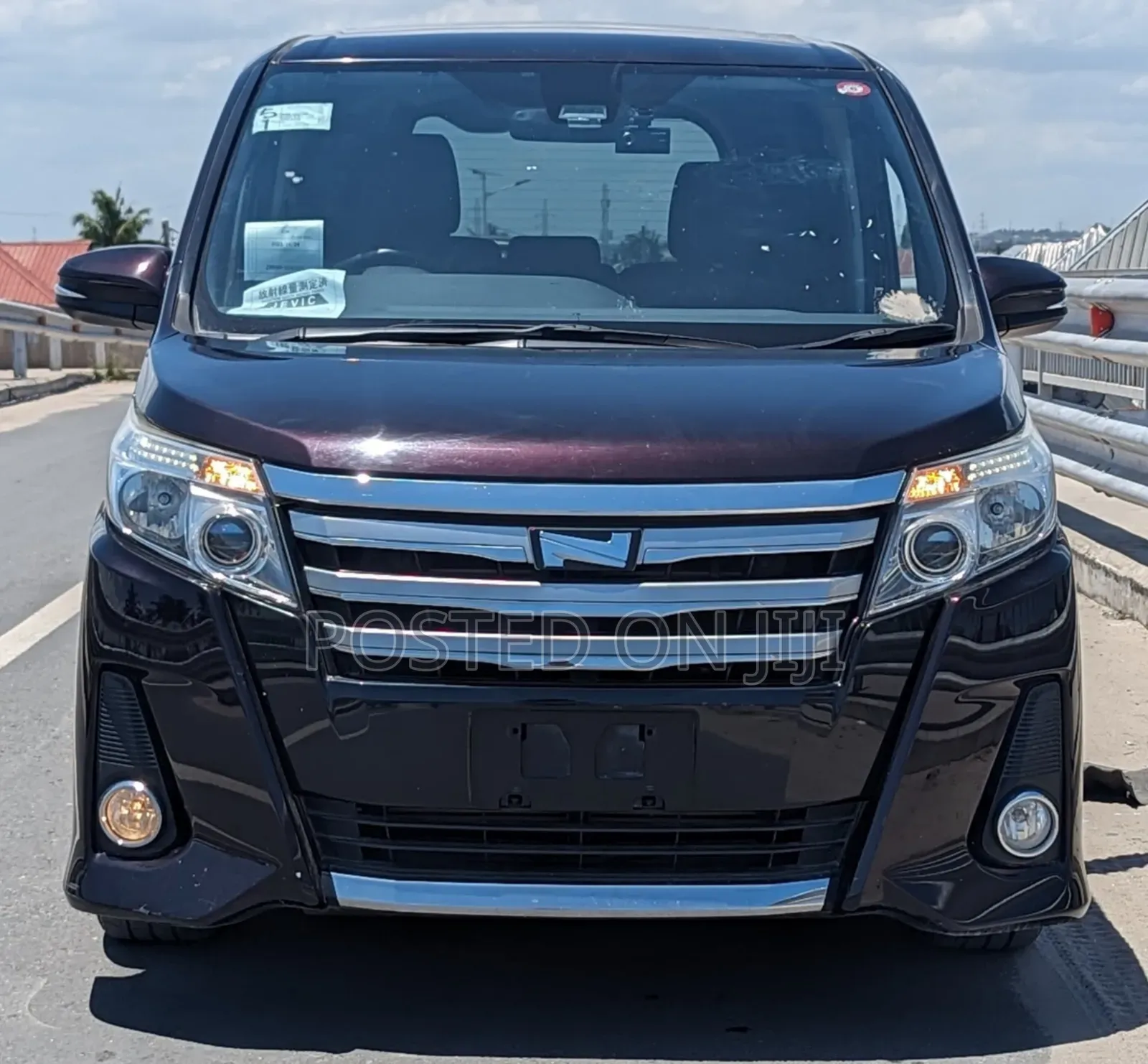 Toyota Noah 2016 Purple