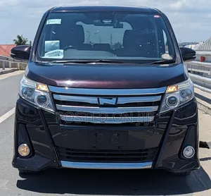 Toyota Noah 2016 Purple