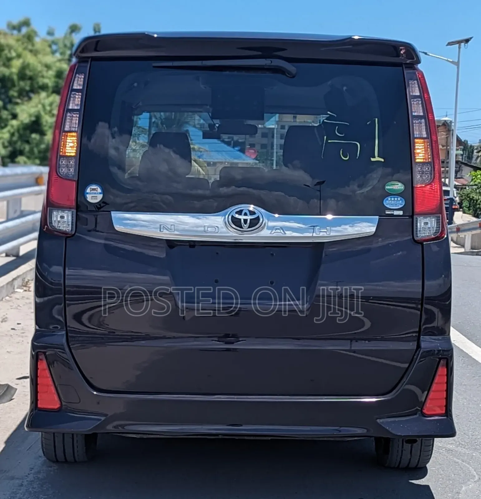 Toyota Noah 2016 Purple