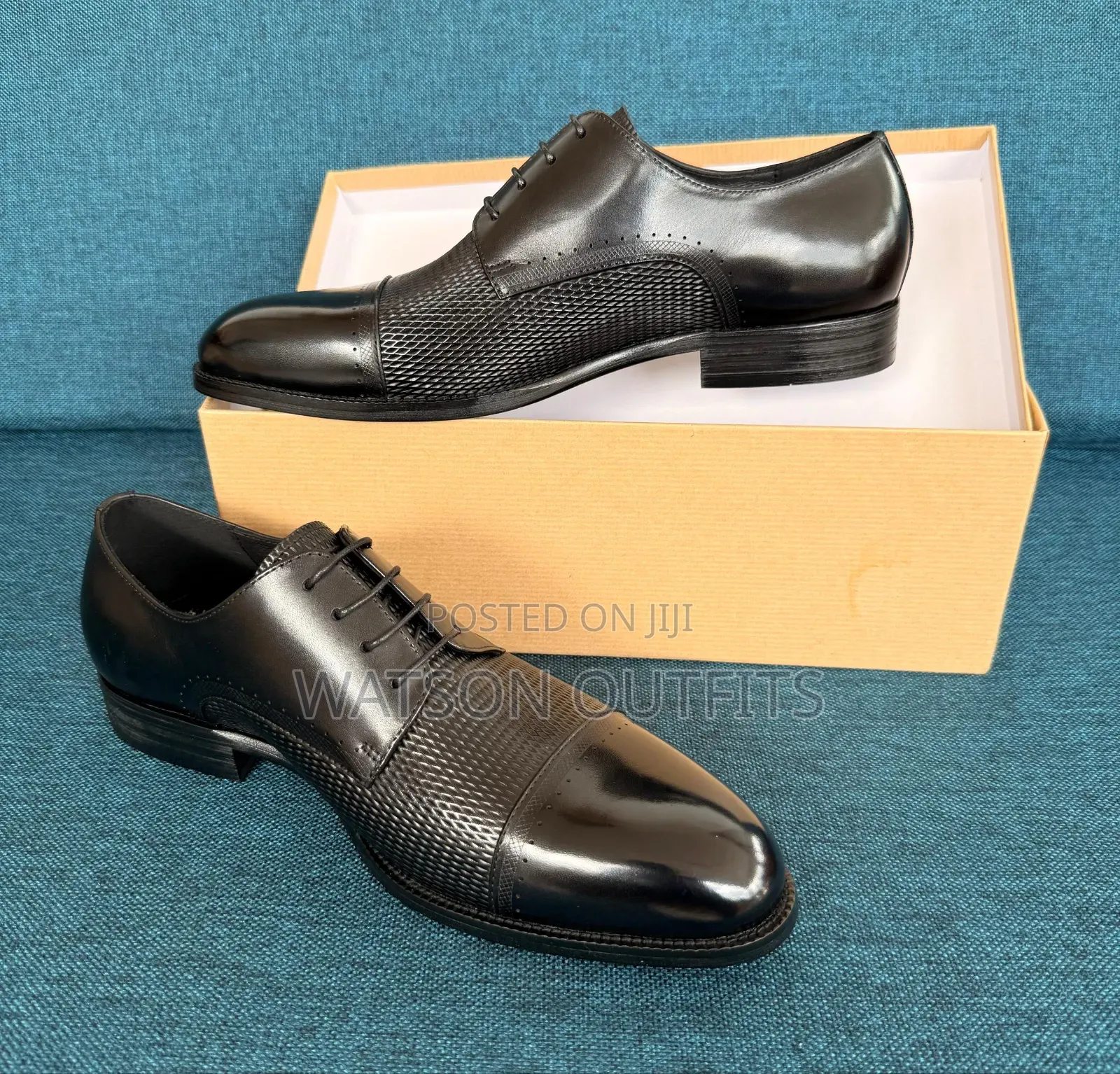 Men's Shoes Very Very Hot With Beautiful Band on Top Surface