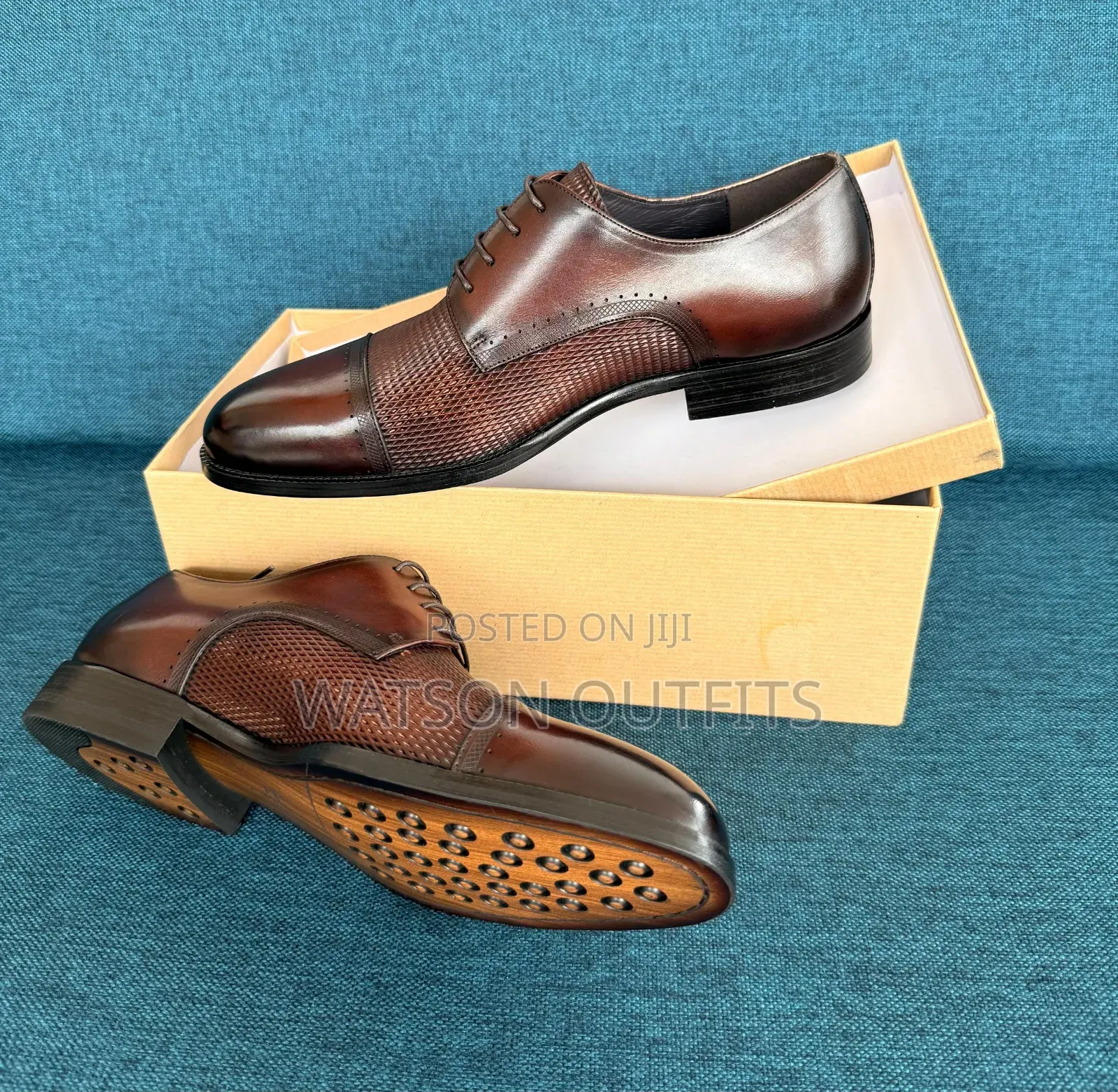 Men's Shoes Very Very Hot With Beautiful Band on Top Surface