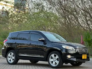 Toyota Vanguard 2011 Black