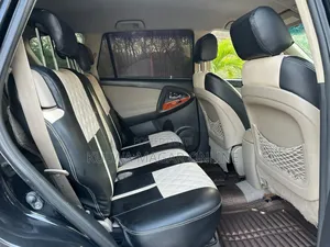 Toyota Vanguard 2011 Black