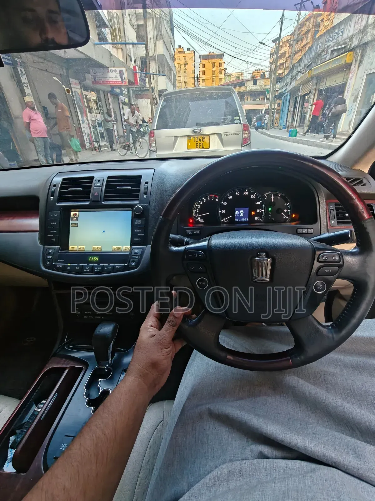 Toyota Crown 2009 Maroon