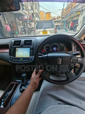 Toyota Crown 2009 Maroon