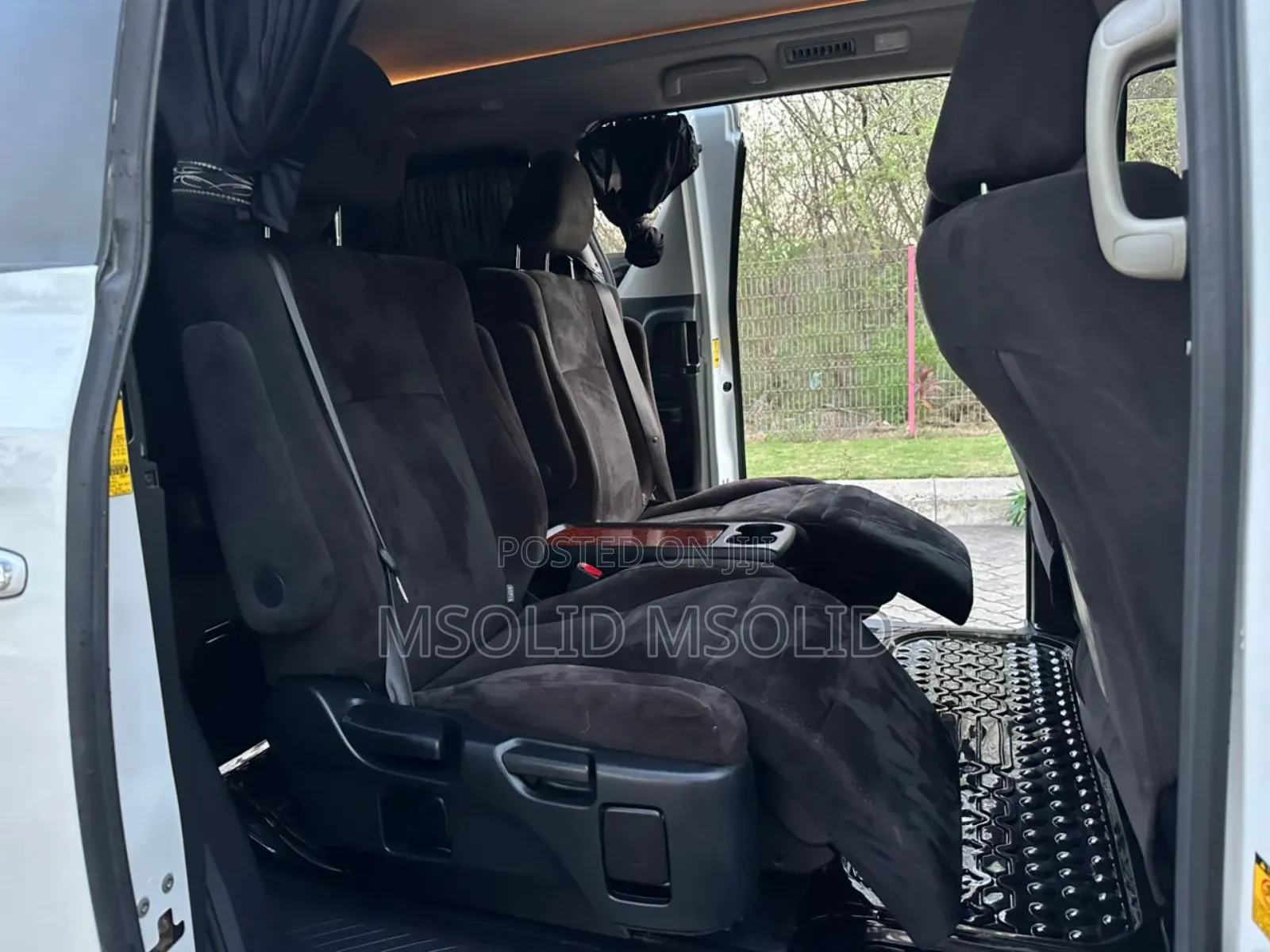 Toyota Vellfire 2008 White