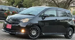 Toyota Ractis 2010 Black