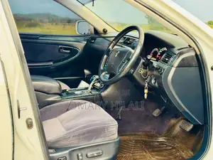 Toyota Crown 2004 Pearl